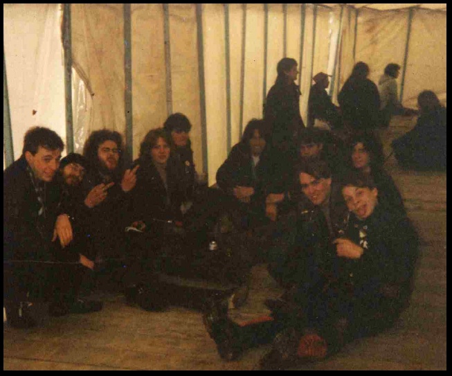 640x529 pixels (114K)